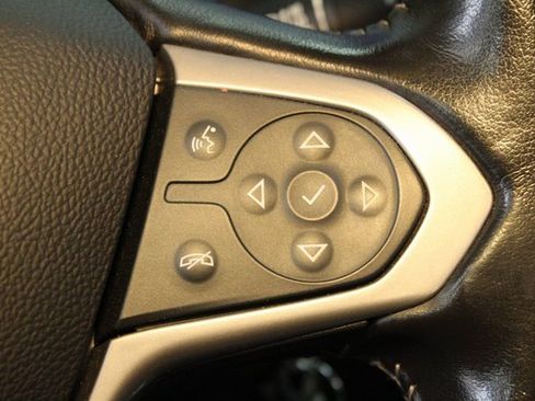 Used 2018 Chevrolet Colorado LT image 21