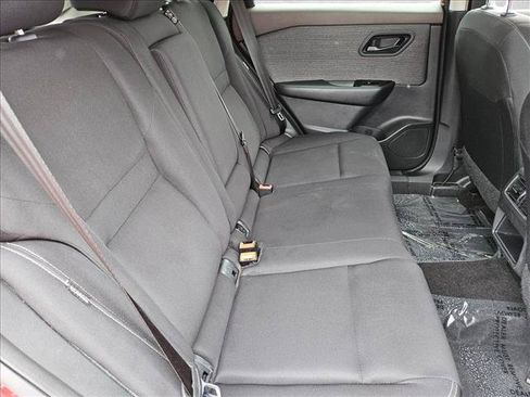 Used 2023 Nissan Rogue S FWD image 19