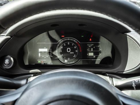 Used 2025 Toyota GR86 RWD image 14