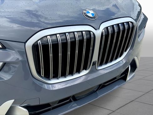 Used 2026 BMW X7 xDrive40i AWD/4WD image 29