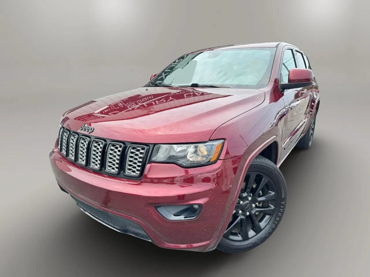 Used 2019 Jeep Grand Cherokee Altitude RWD image 1