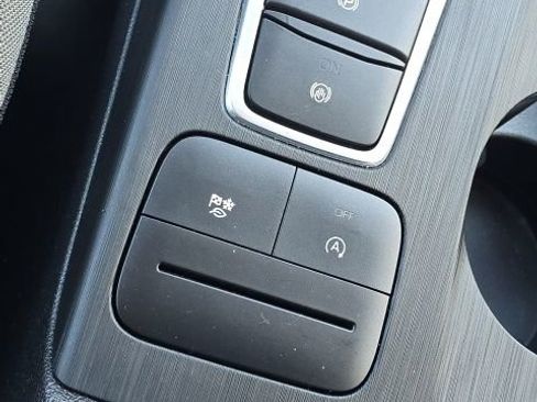 Used 2021 Ford Escape S image 30