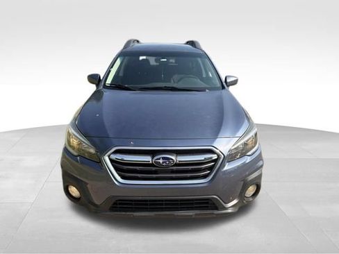 Used 2018 Subaru Outback 2.5i Premium AWD/4WD image 10