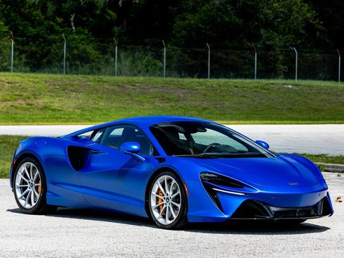 Used 2023 McLaren Artura PERFORMANCE image 59