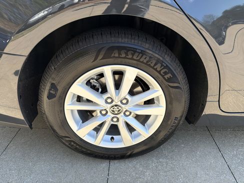 Used 2026 Toyota Camry LE w/ Convenience Package image 17