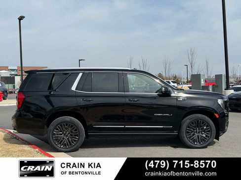 Used 2023 GMC Yukon Denali Ultimate image 8