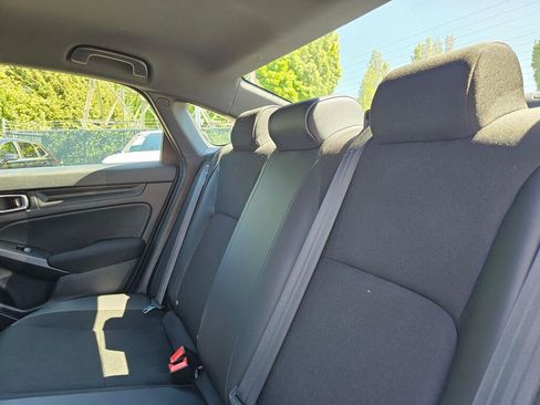 Used 2023 Honda Civic Sport image 17