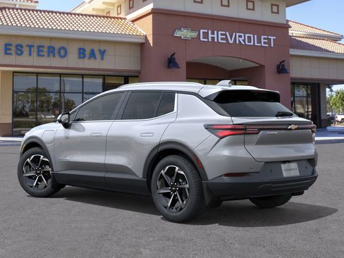 New 2026 Chevrolet Equinox EV LT image 27