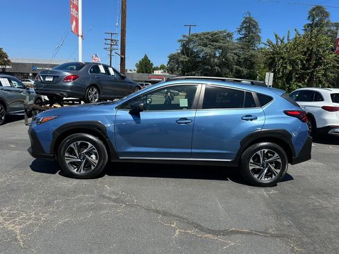Used 2024 Subaru Crosstrek 2.0i Premium w/ Crosstrek Mirror Package AWD/4WD image 3