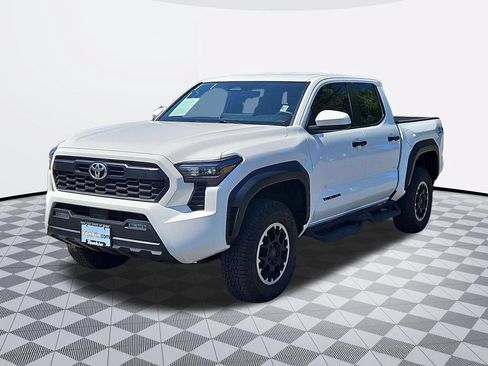 Used 2024 Toyota Tacoma TRD Off-Road AWD/4WD image 2