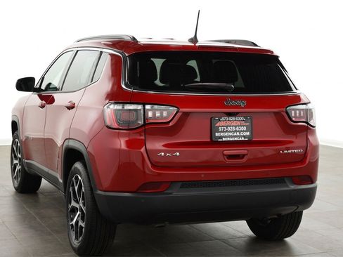 Used 2025 Jeep Compass Limited AWD/4WD image 11