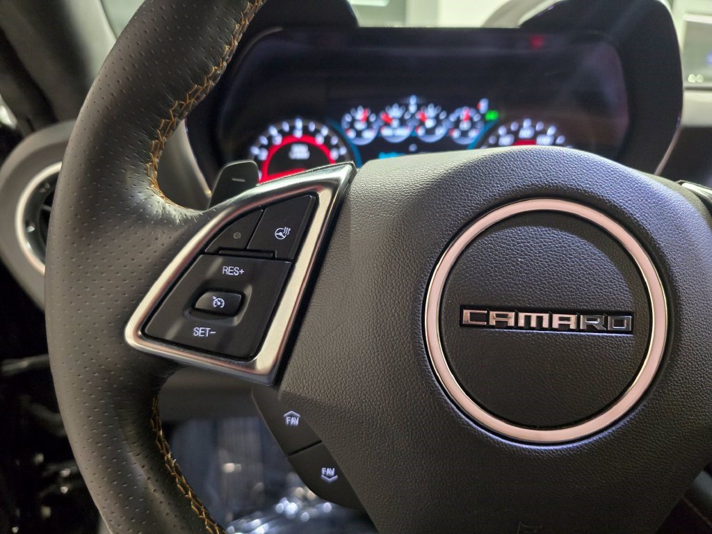 Used 2018 Chevrolet Camaro LT RWD image 24