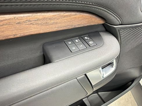 Used 2020 Land Rover Discovery HSE AWD/4WD image 32
