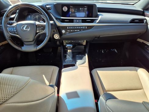 Used 2021 Lexus ES 250 w/ Premium Package image 9