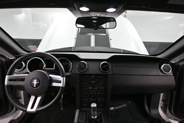 Used 2006 Ford Mustang GT Premium RWD image 18