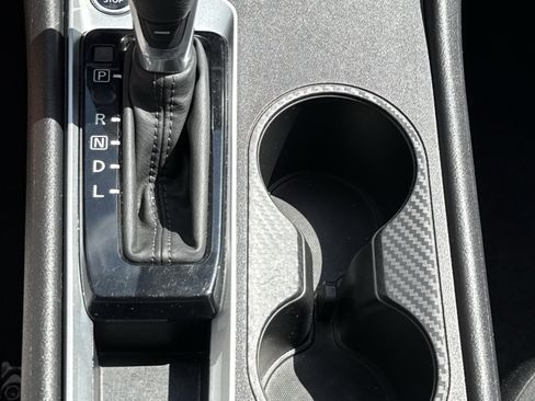 Used 2025 Nissan Altima 2.5 SV image 21