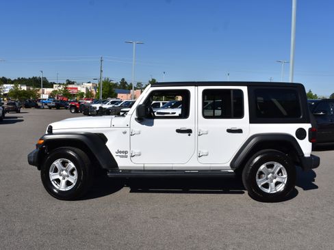 Used 2021 Jeep Wrangler Unlimited Sport AWD/4WD image 6