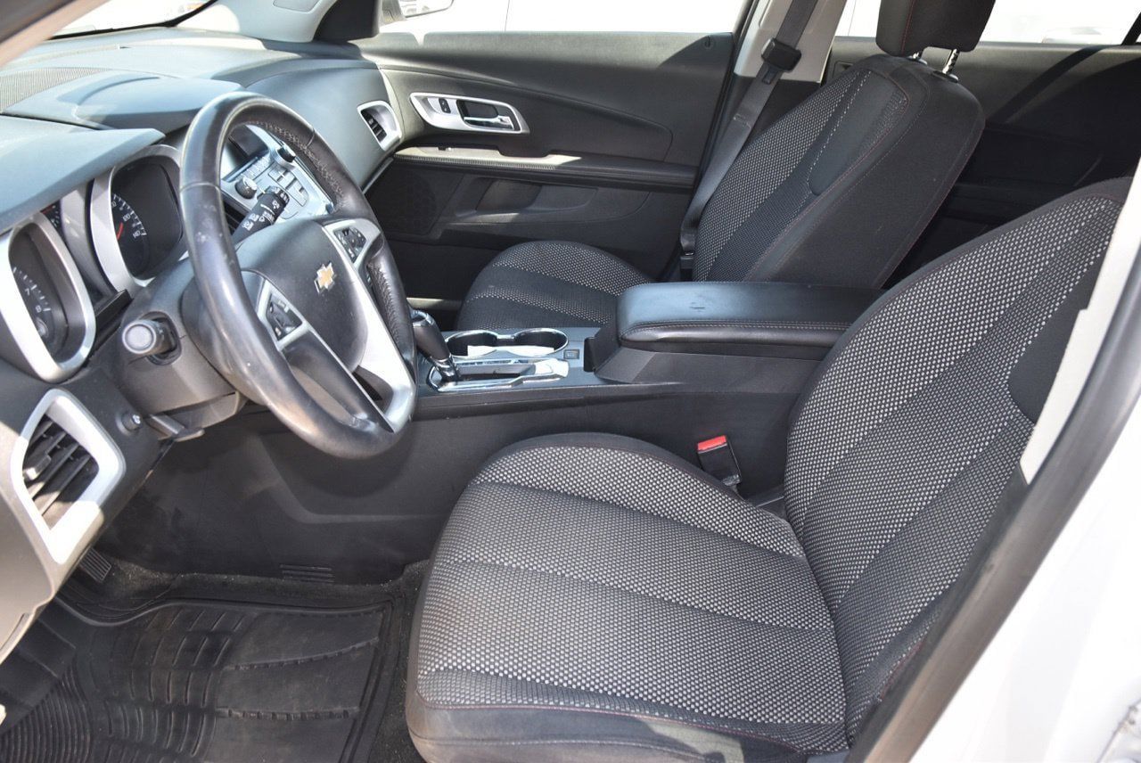 Used 2017 Chevrolet Equinox LT w/ Convenience Package FWD image 10