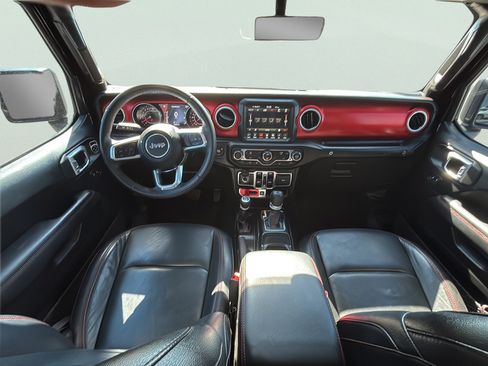 Used 2019 Jeep Wrangler Unlimited Rubicon AWD/4WD image 16
