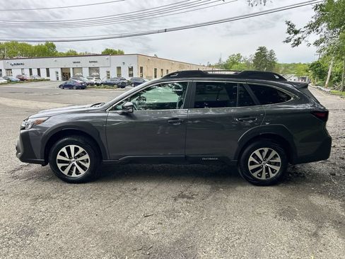 Certified 2025 Subaru Outback Premium AWD/4WD image 5