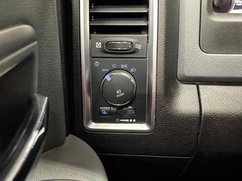 Used 2019 RAM 1500 Big Horn AWD/4WD image 27