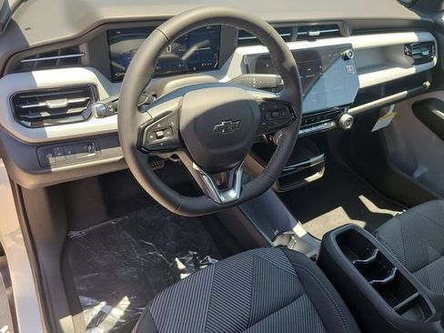 New 2027 Chevrolet Bolt LT FWD image 24