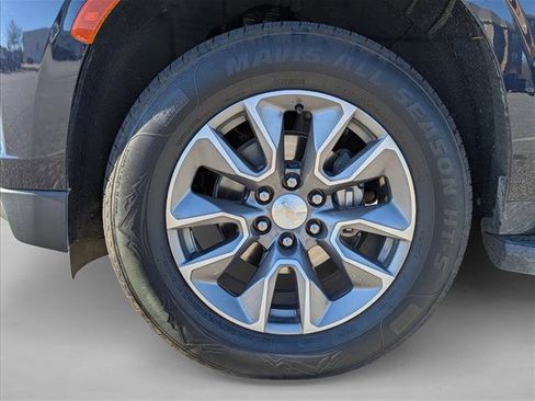 Used 2022 Chevrolet Tahoe LT w/ LT Signature Plus Package image 9