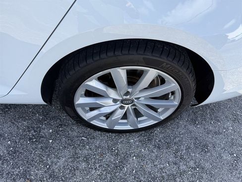 Used 2017 Audi A4 2.0T Ultra Premium w/ Convenience Package image 8