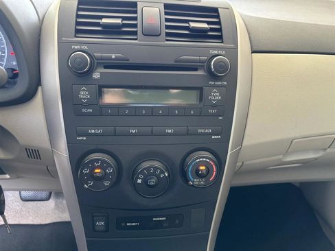 Used 2013 Toyota Corolla L image 13