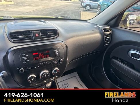 Used 2014 Kia Soul FWD image 18