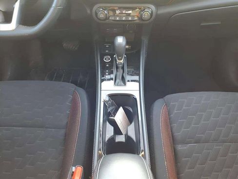 Used 2023 Nissan Kicks SR image 31