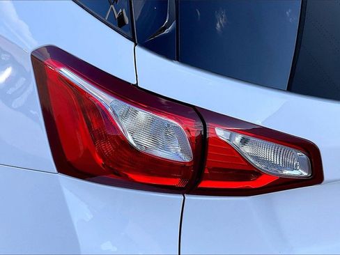 Used 2019 Chevrolet Equinox LT image 29