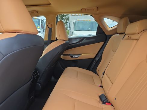 Used 2025 Lexus NX 250 FWD w/ Cold Area Package image 15
