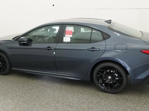 New 2026 Toyota Camry SE FWD image 4