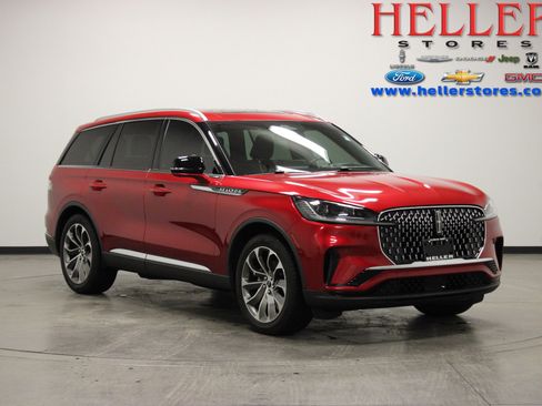 Used 2025 Lincoln Aviator Reserve w/ Illumination Package image 1