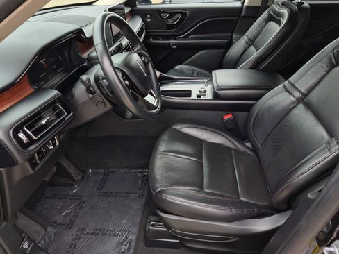 Used 2023 Lincoln Aviator Reserve AWD/4WD image 12