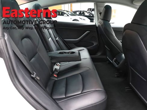 Used 2023 Tesla Model 3 Standard Range image 18