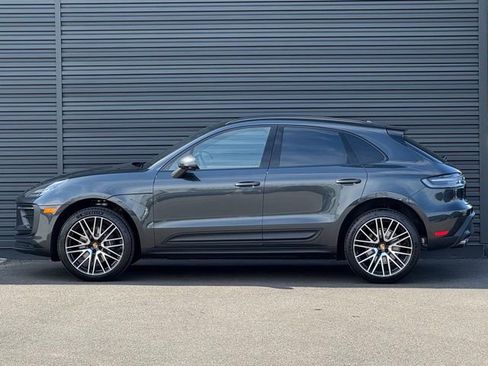 New 2026 Porsche Macan image 2