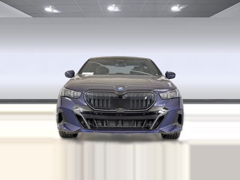 Used 2024 BMW i5 eDrive40i w/ M Sport Package RWD image 6