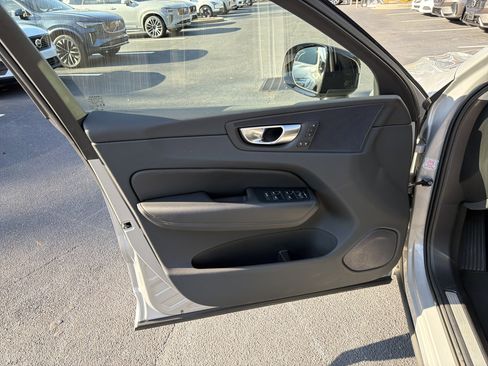 Certified 2025 Volvo XC60 B5 Plus image 14