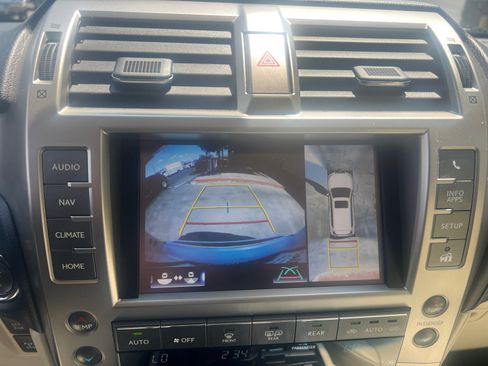 Used 2020 Lexus GX 460 Luxury w/ Luxury Sport Package AWD/4WD image 21