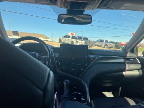 Used 2023 Toyota Camry XSE image 30