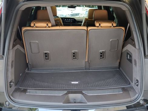 Used 2021 Cadillac Escalade Premium Luxury w/ Driver Assist Tech Package AWD/4WD image 10