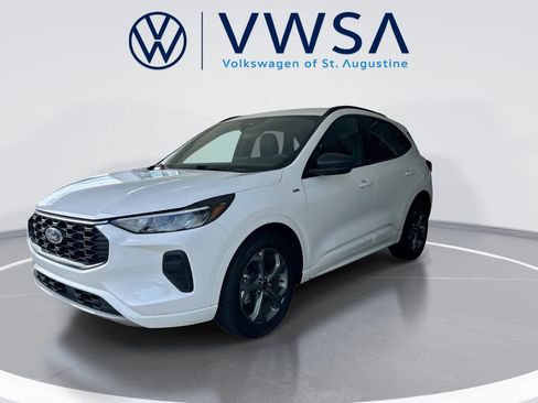 Used 2023 Ford Escape ST-Line FWD image 4