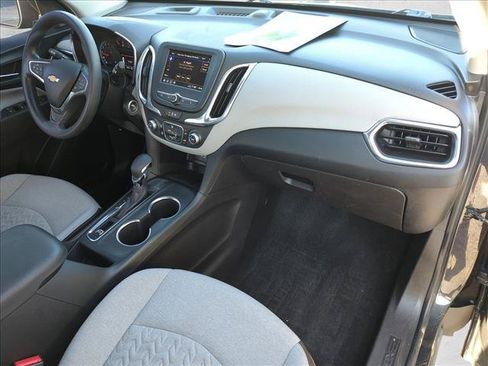 Used 2022 Chevrolet Equinox LS w/ Driver Confidence II Package FWD image 21