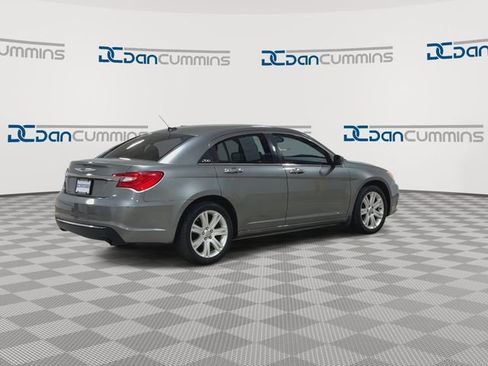 Used 2012 Chrysler 200 Touring w/ Cold Weather Group FWD image 8