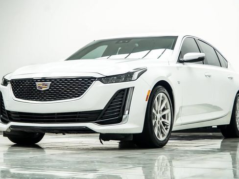 Used 2023 Cadillac CT5 Luxury RWD image 9