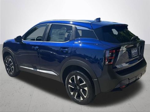 New 2025 Nissan Kicks SV w/ SV Premium Package AWD/4WD image 10