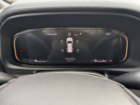 Certified 2024 Jeep Wagoneer Series II image 28