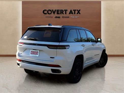 New 2025 Jeep Grand Cherokee Summit image 5